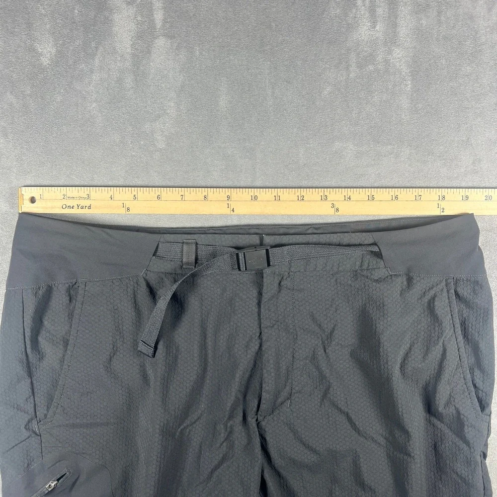 The North Face Mens Black Honeycomb Hiking Shorts Belted Size 38